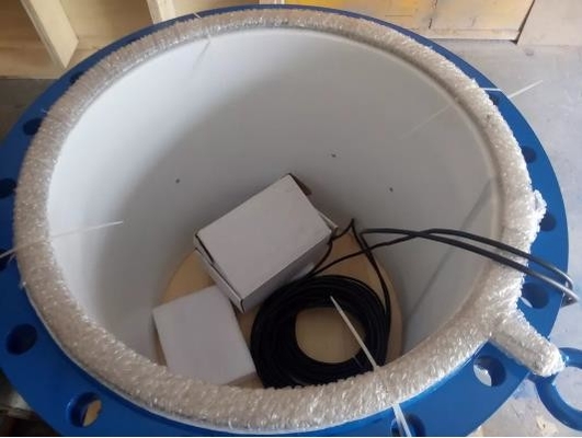 Large Diameter Industrial Flow Meter DN800  Electromagnetic Flow Meter With Lower And Upper Alarm