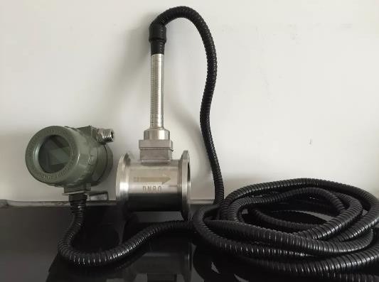 SS316 Steam Vortex Flow Meter Low Flow Rate LCD Display Low Pressure Loss