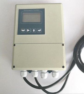 IP68 Remote Control Electromagnetic Flow Meter  Self - Adjustment Self - Checking