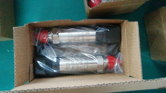 IP65 20mA NPT Thread Oil Pressure Transmitter 650KHz