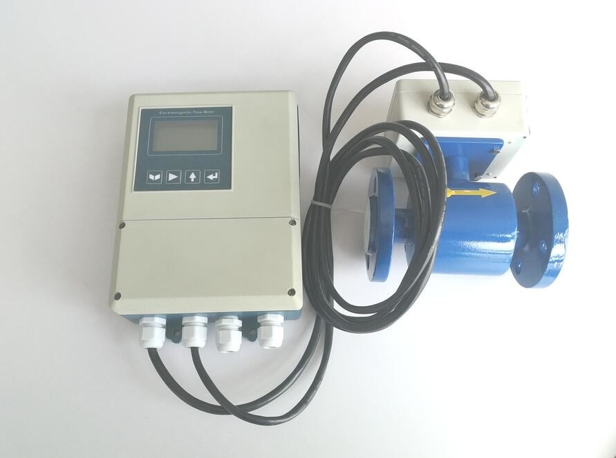 Divided Type Electromagnetic Type Flow Meter 0.5 Grade / 0.2 Grade  Explosive Proof