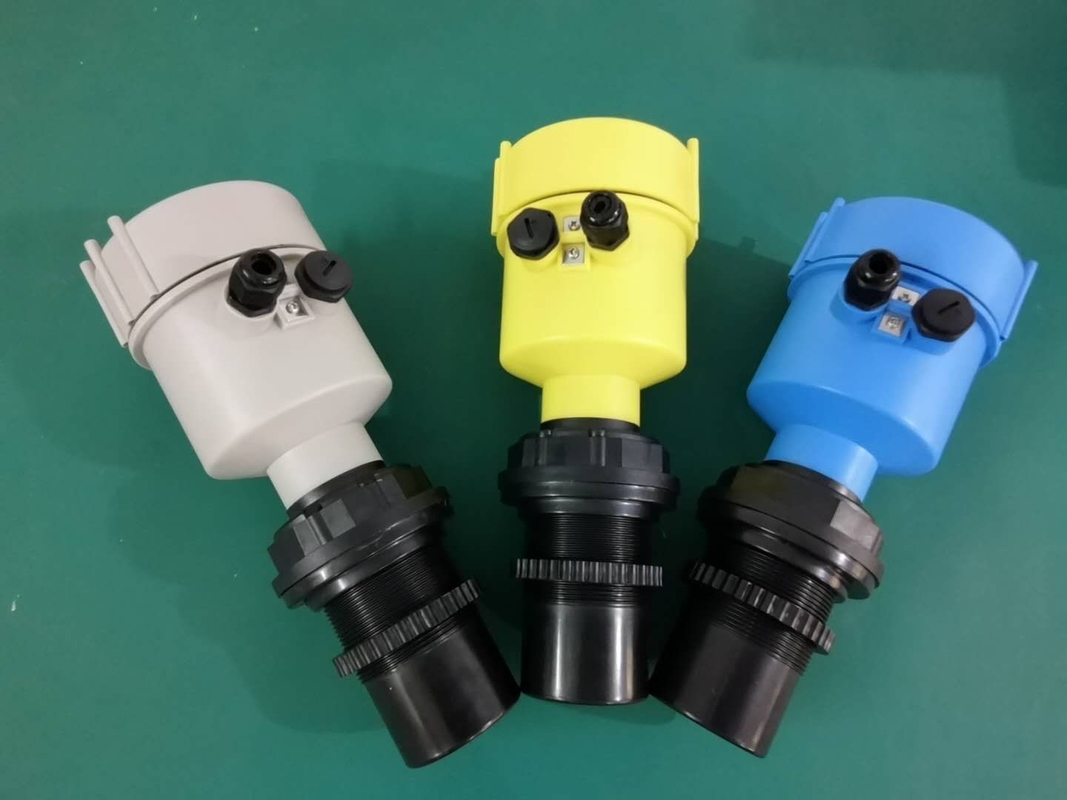 Ultrasonic Level Sensor With Continous Ultrasonic Level Measurement Of Fluids For Medium Range Applications